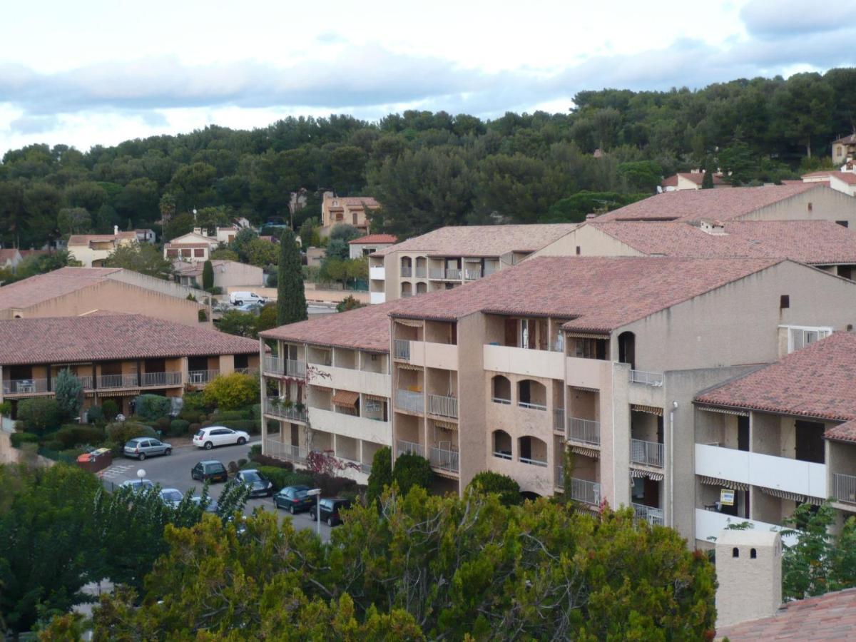 Apartment Les Aigues Marines-62 By Interhome Saint-Cyr-sur-Mer Exterior photo